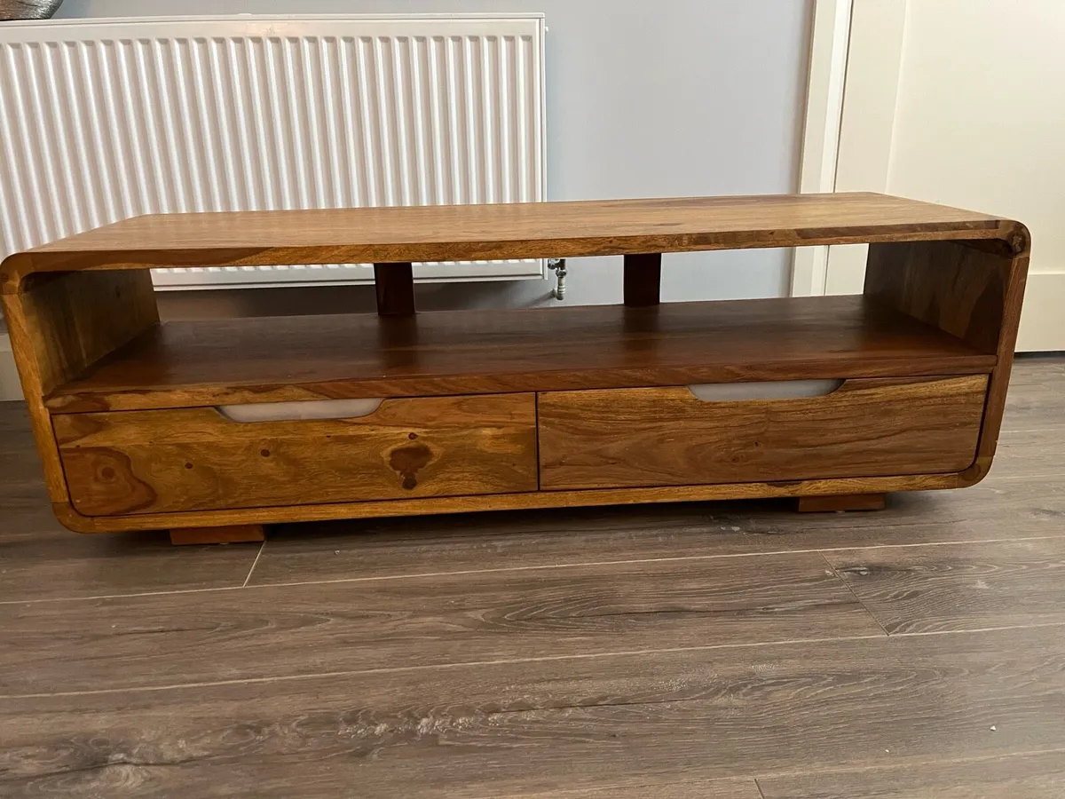 TV Unit/Board Sheehan Natural Solid Sideboard - Image 2