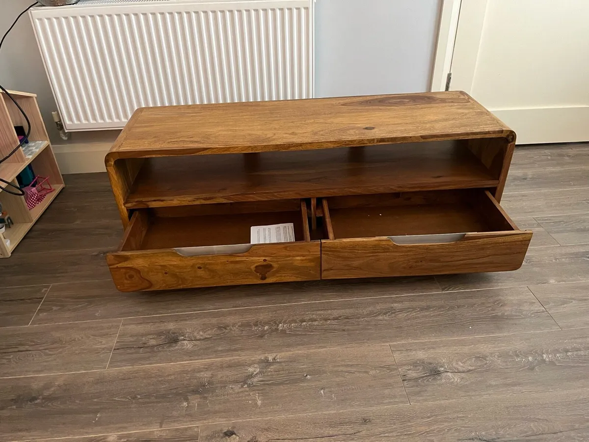 TV Unit/Board Sheehan Natural Solid Sideboard - Image 3