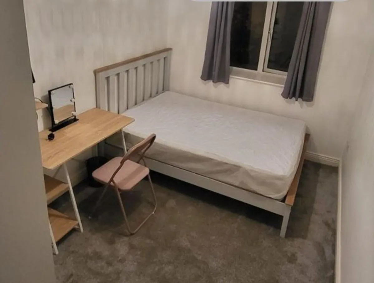 Double bed with mattress - Image 2