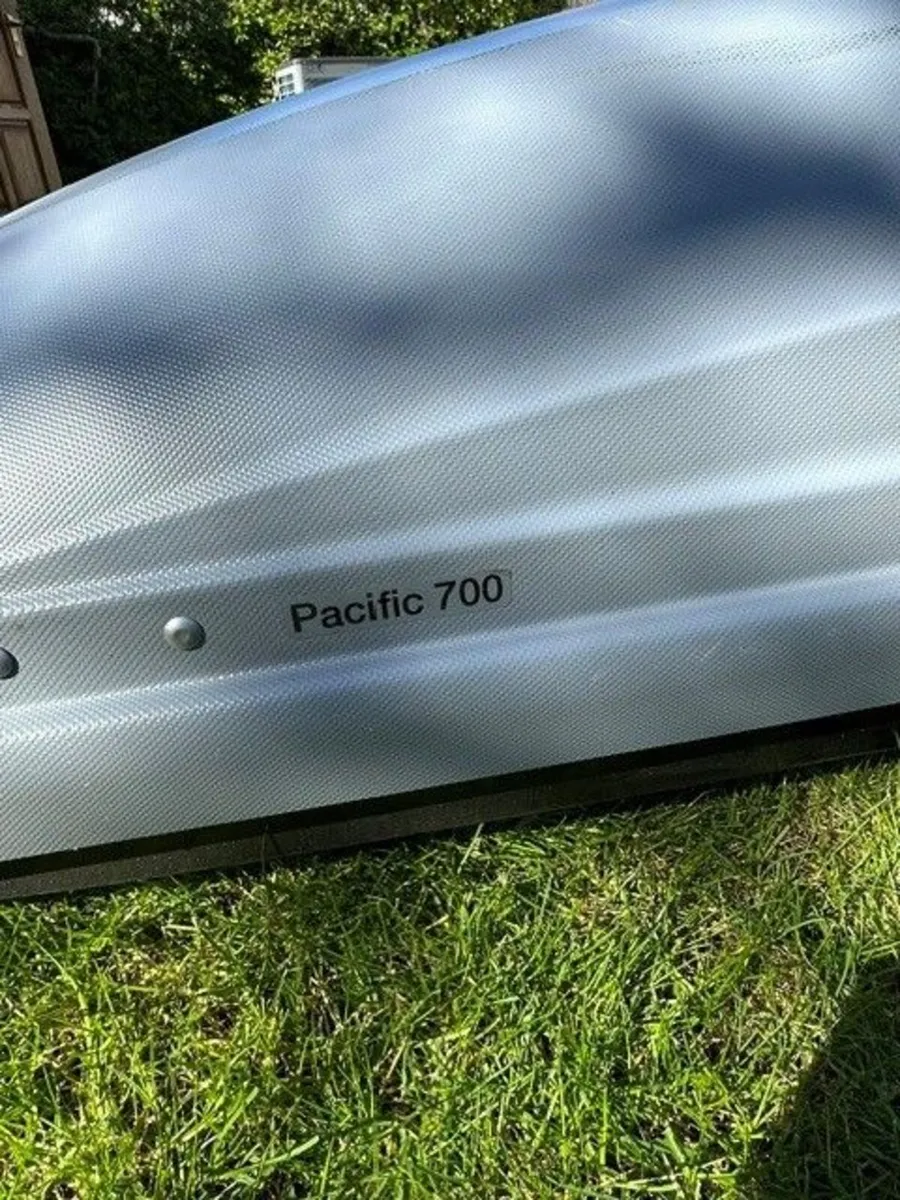 Thule Roof box - Pacific 700 - Image 2
