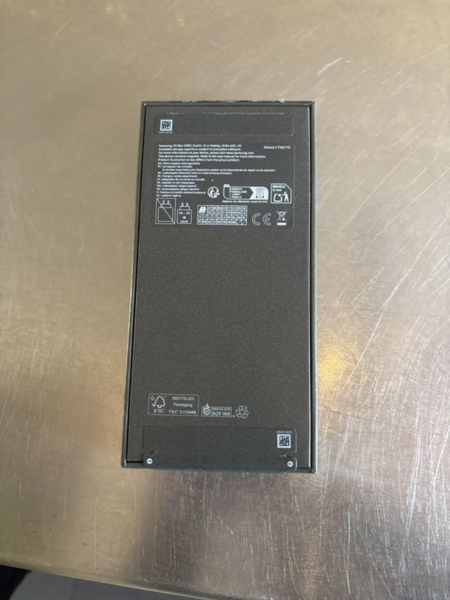Samsung Galaxy Flip 7 FE 128GB - Image 4