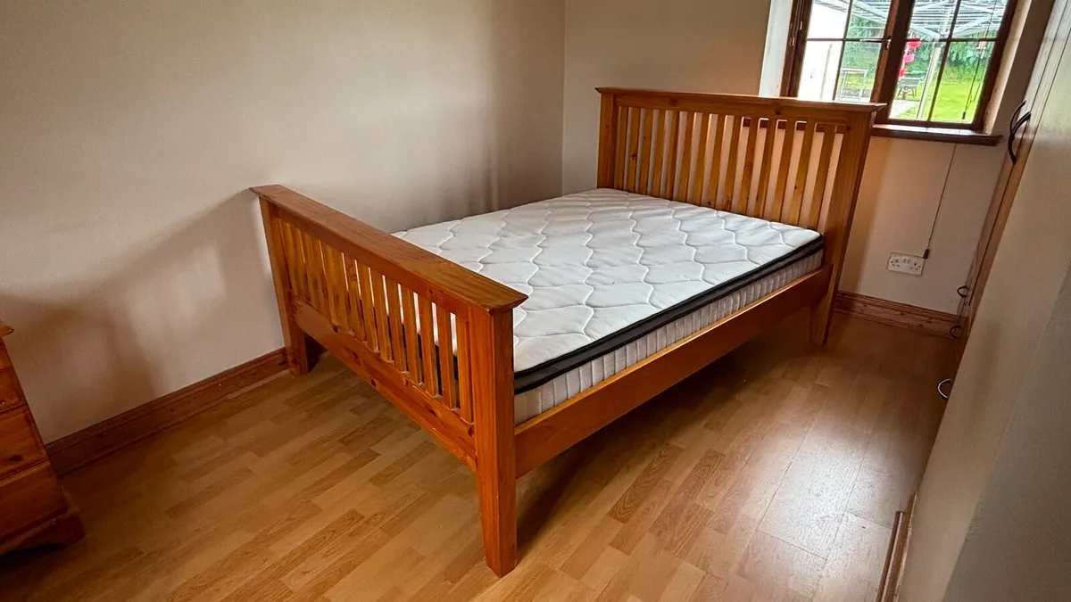 Solid wood double bed frame - Image 1