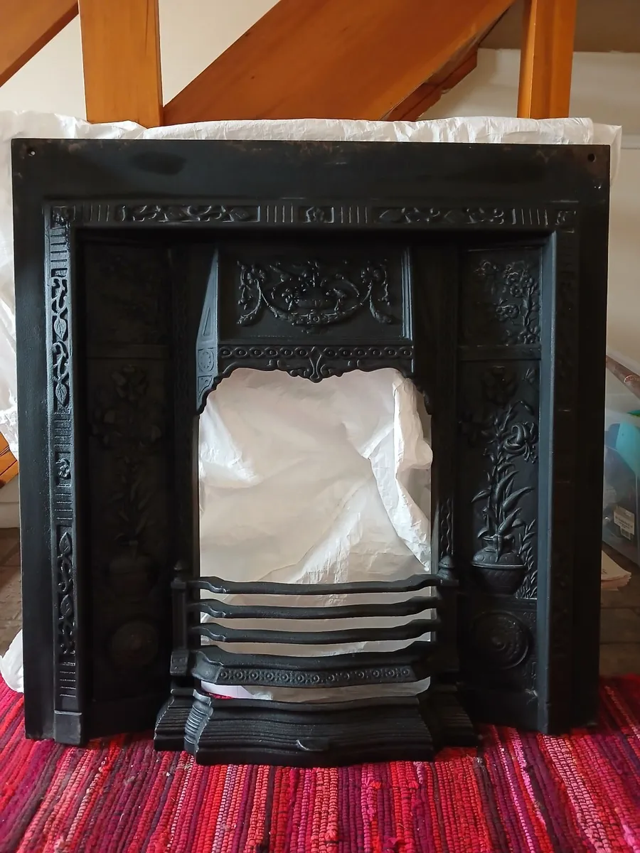 Cast iron back panel for fireplace, - Image 2