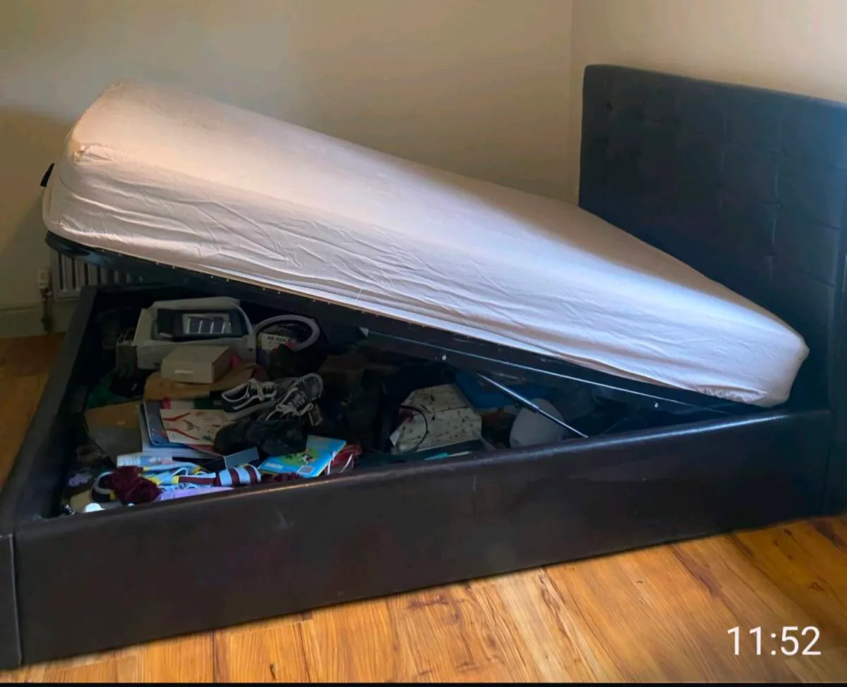 Queen Size Bed - Image 1