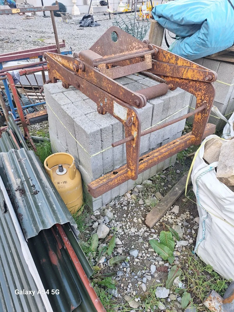 Block grabs for sale - Image 4