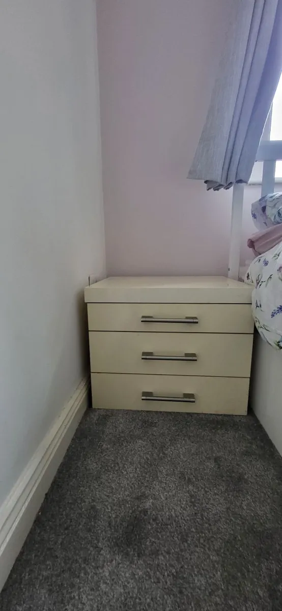 Bedside lockers and bedside table - Image 1