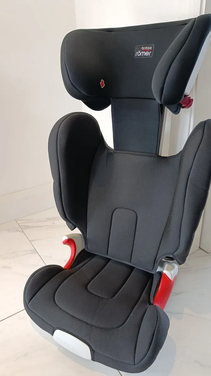 Britax Römer  Car Seat  — Excellent Condition - Image 2