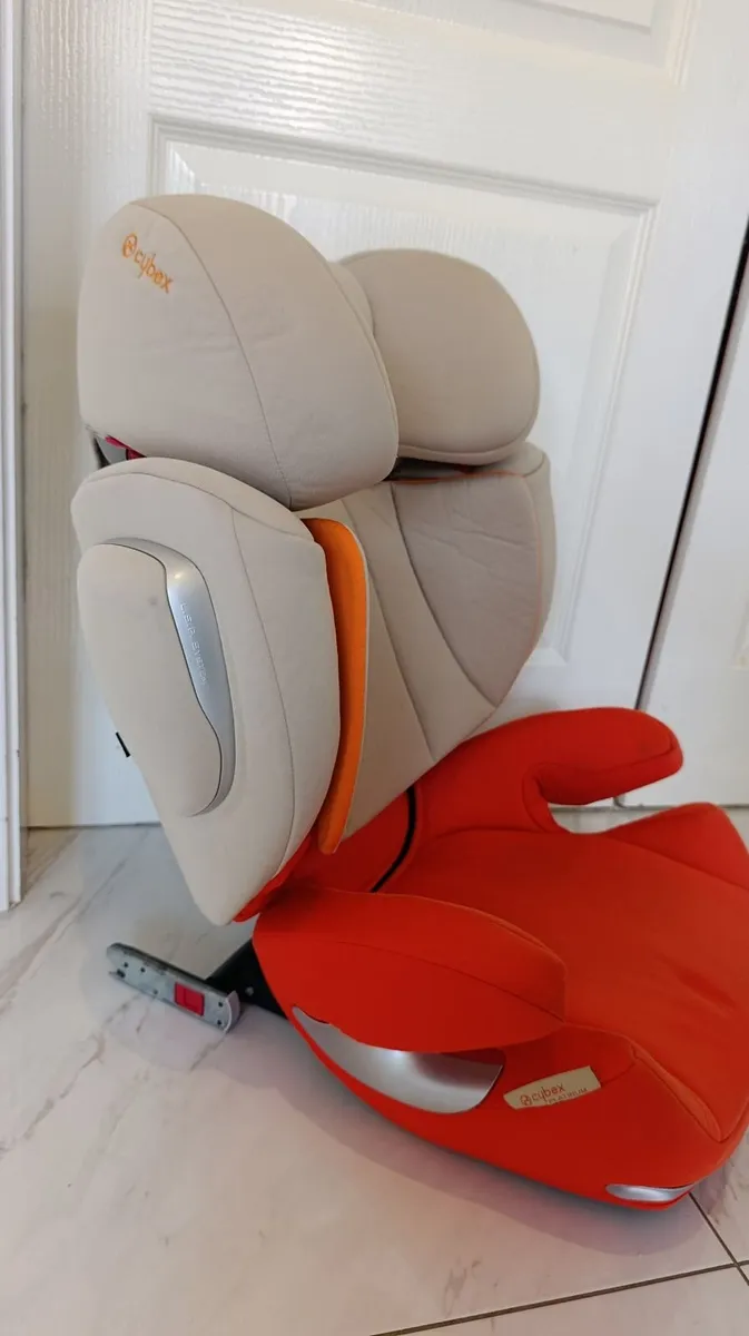 Cybex Solution Q3-Fix Platinum Car Seat - Image 3