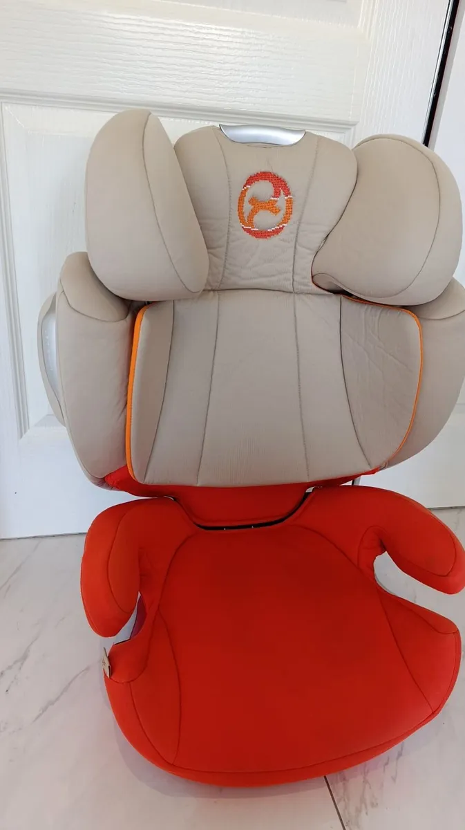 Cybex Solution Q3-Fix Platinum Car Seat - Image 1