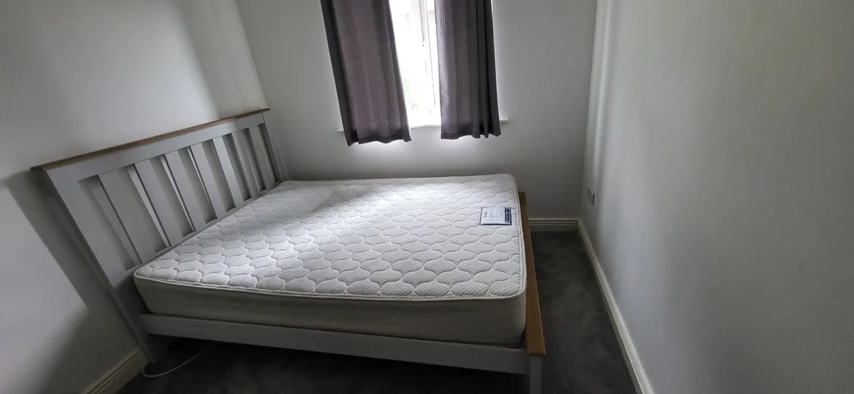 Double bed with mattress - Image 1