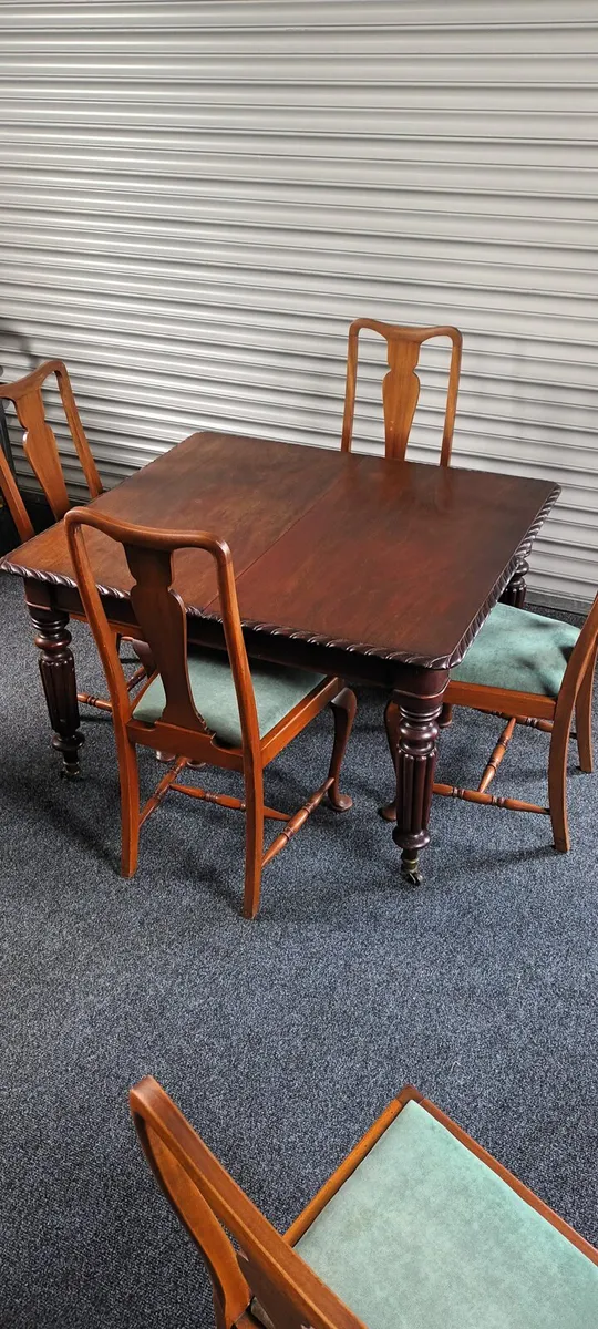 Dinning table and chairs - Image 4