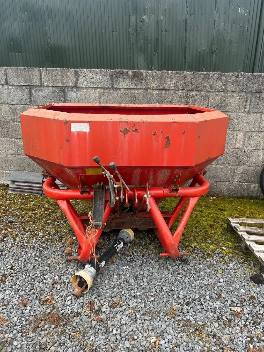 1 tonne twin disc spreader