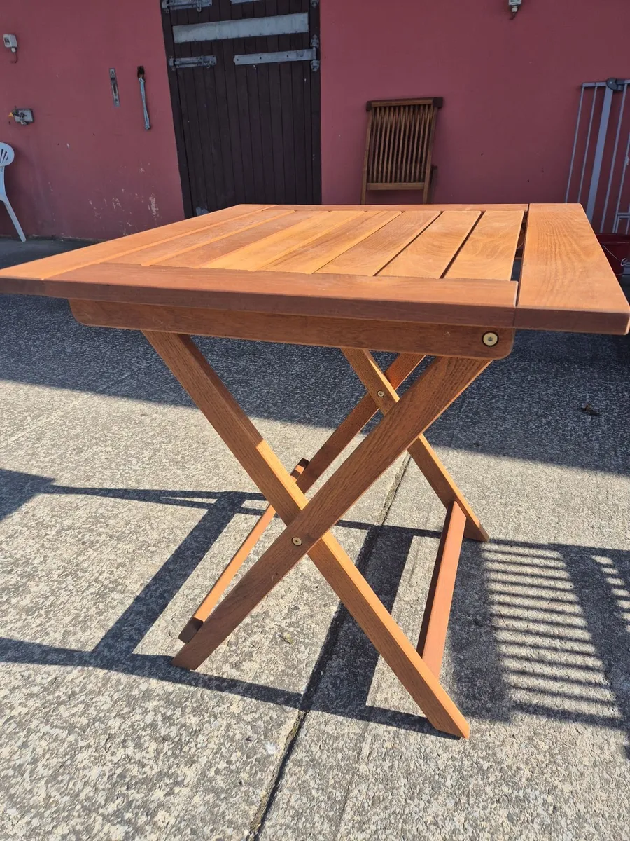Wooden garden table set with two chairs - Image 3