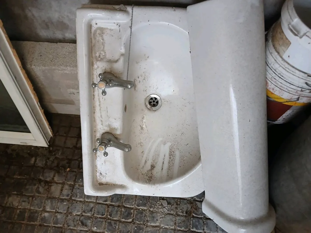 Sink - Image 1