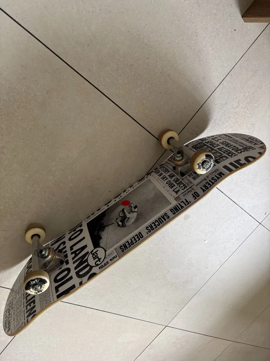 skateboard - Image 1