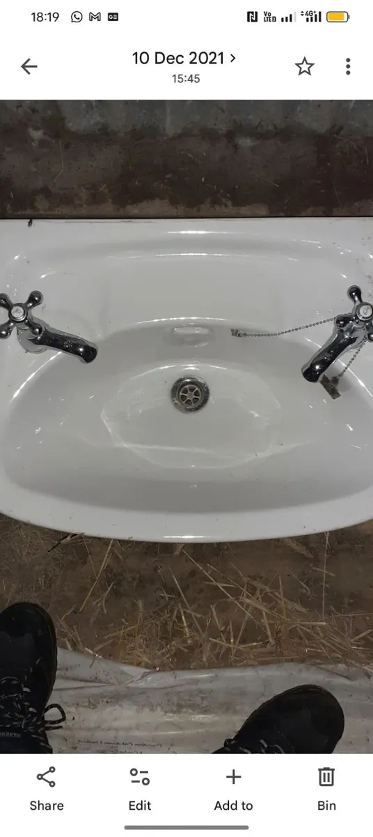 Sinks - Image 1