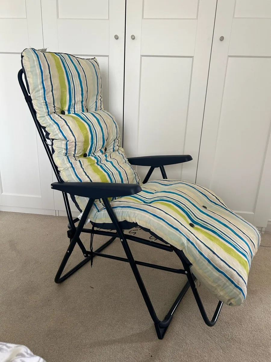 Sun loungers X2 - Image 2