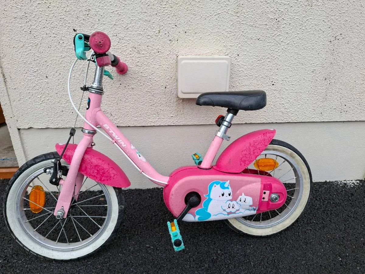 Girls 14 inch pink bike - Image 1