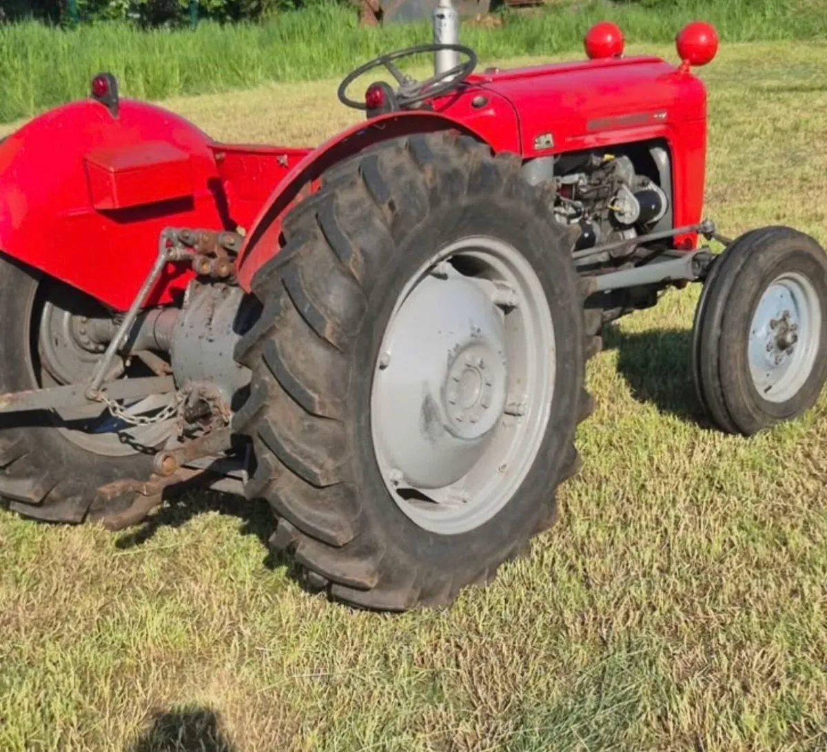 1960 Massey Ferguson - Image 4