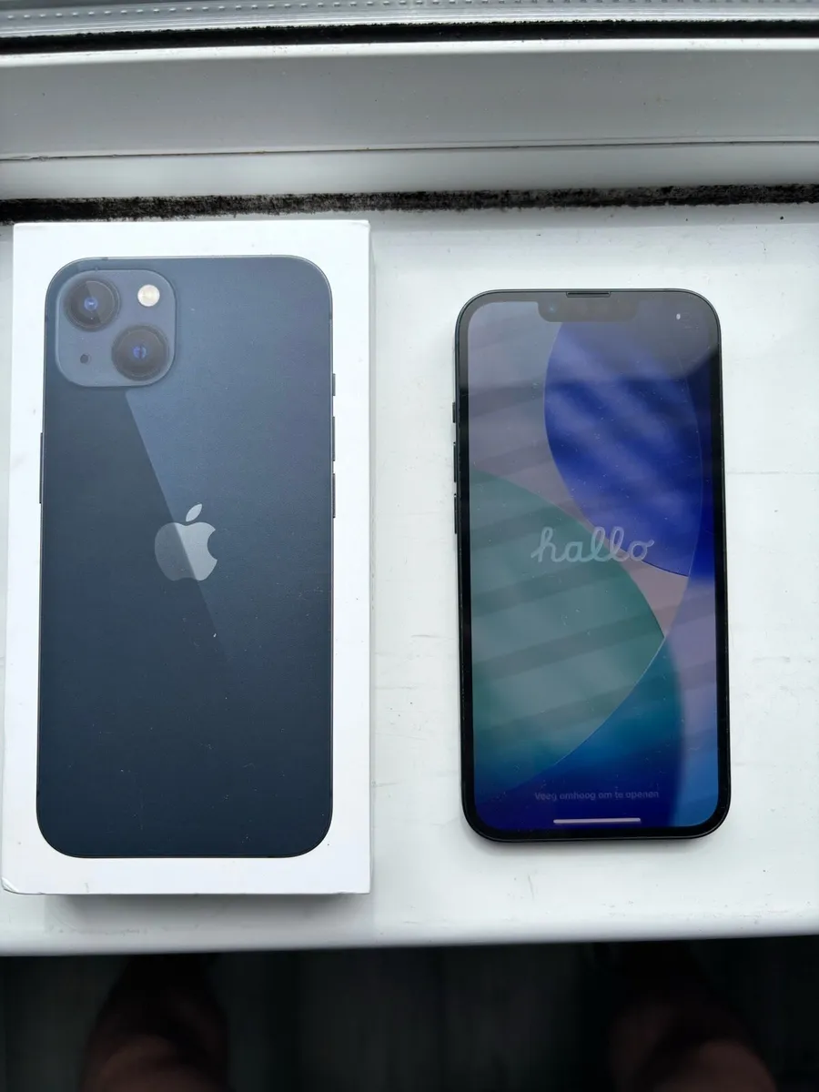 I Phone 13 - Image 2