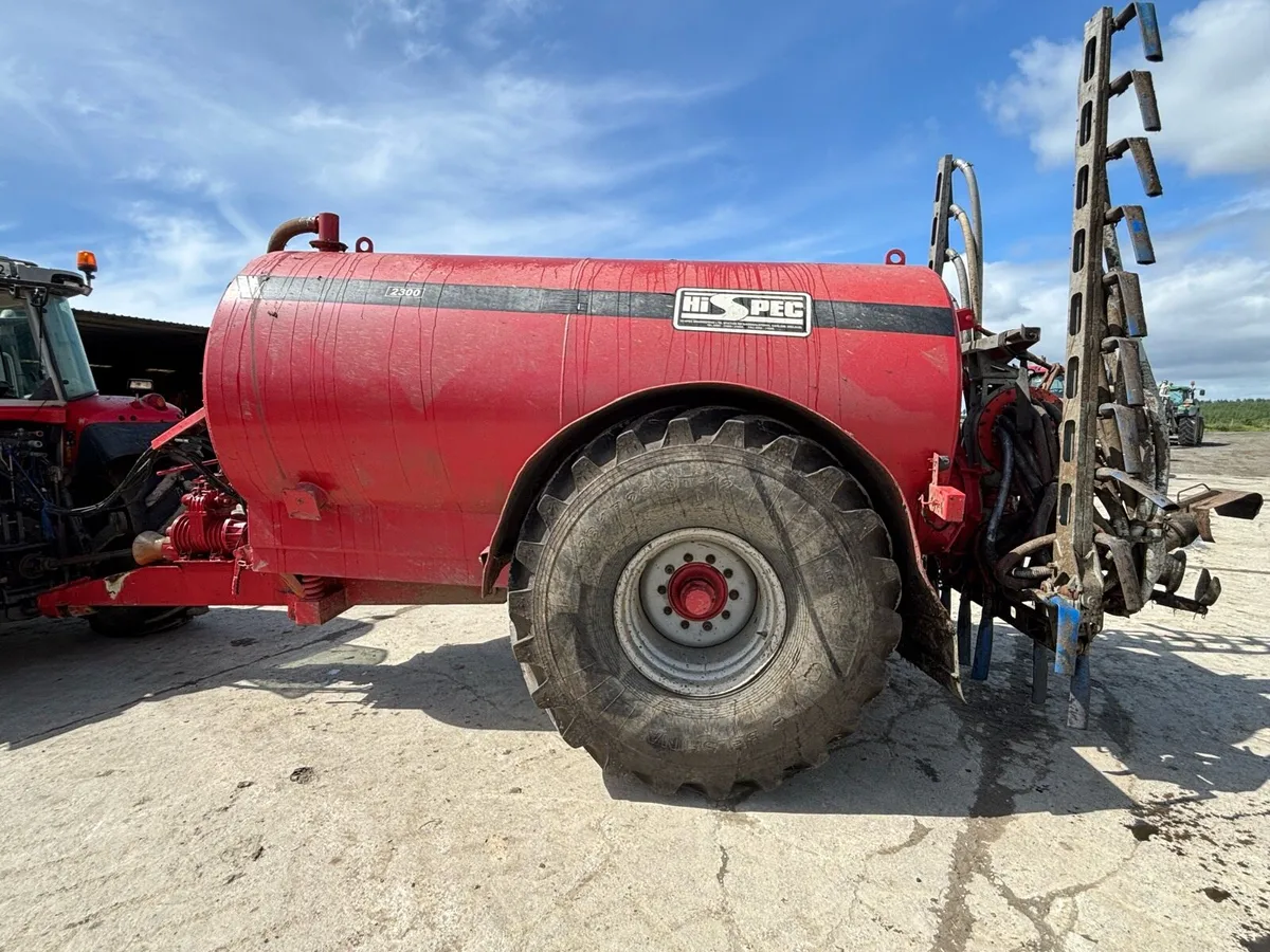 HiSpec Slurry tanker and Mastek dribble bar - Image 2