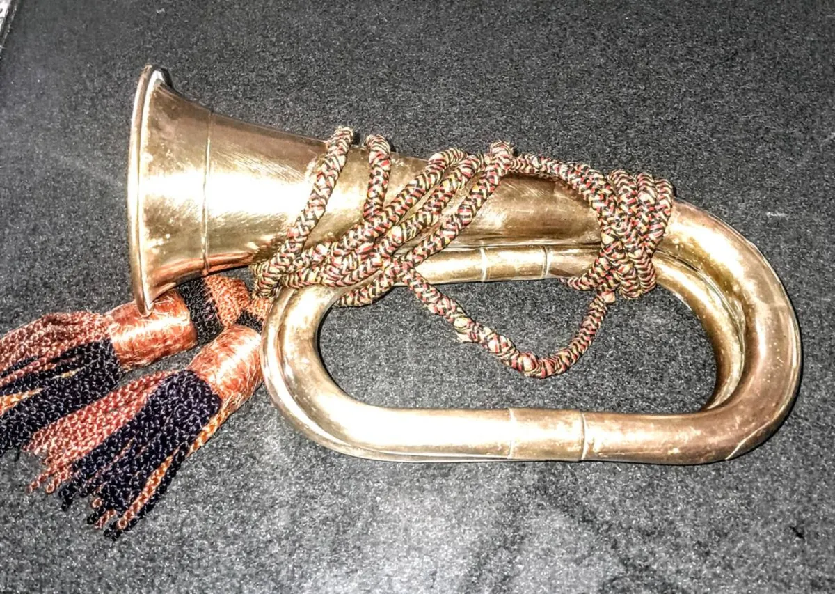 Brass bugle - Image 1