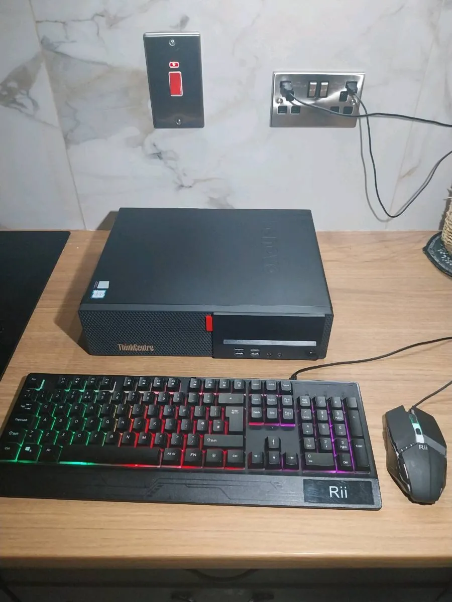 Lenovo thinkcentre M710s + keyboard/mouse - Image 1