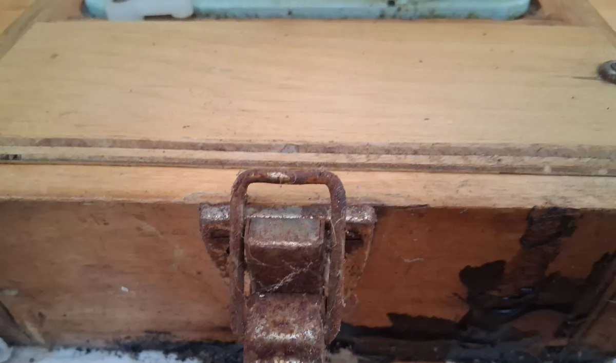 Free Brother Sewing machine in Disrepair - Image 4