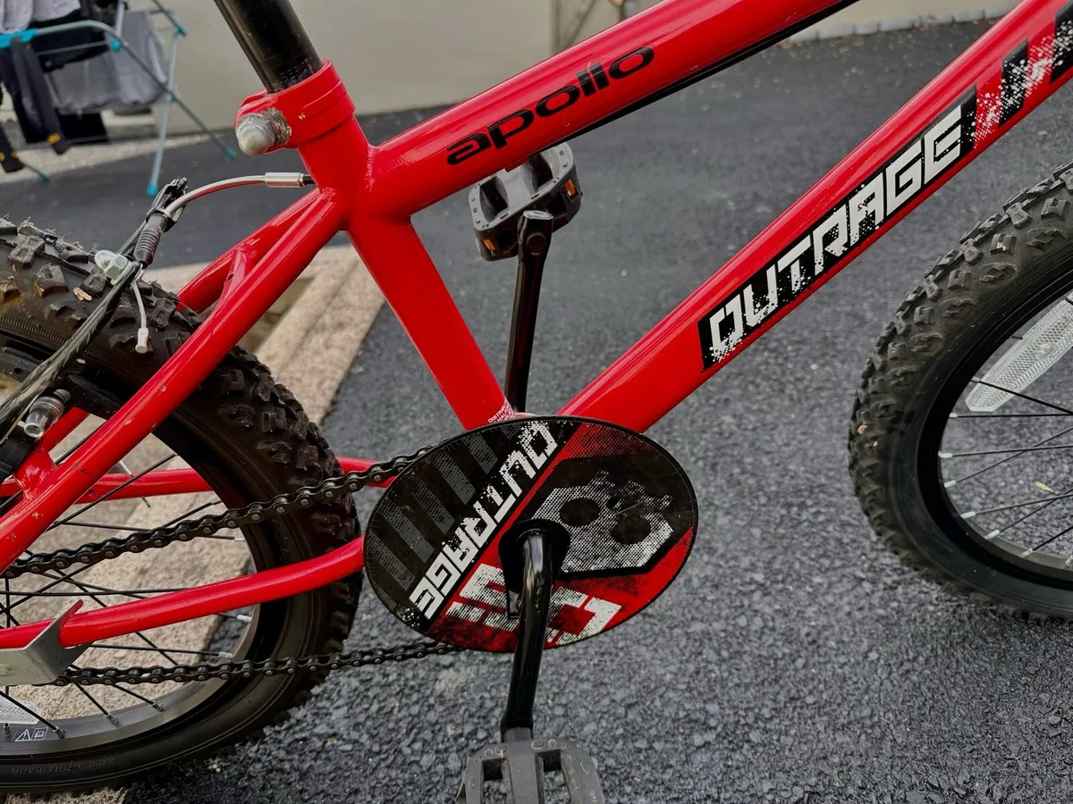 For Sale. An Apollo outrage kids bike. - Image 2