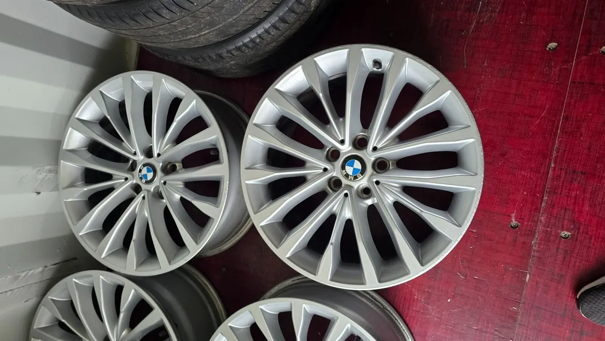 18" Genuine BMW Alloys - Image 4