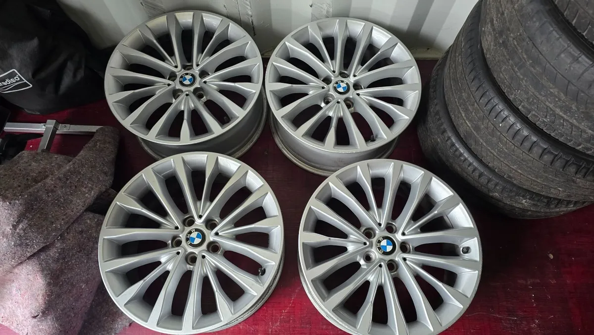 18" Genuine BMW Alloys - Image 1