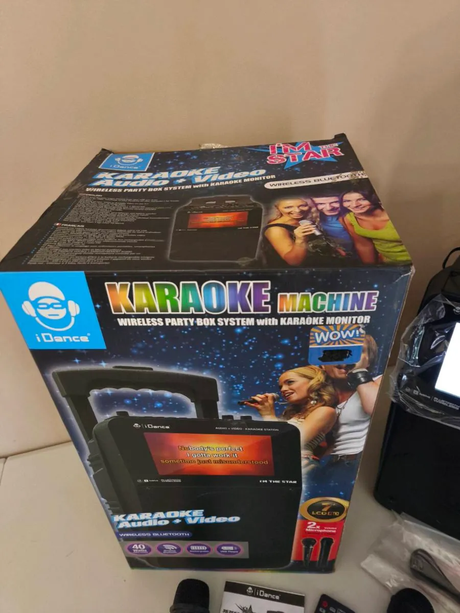 Bluetooth Karaoke machine - Image 2