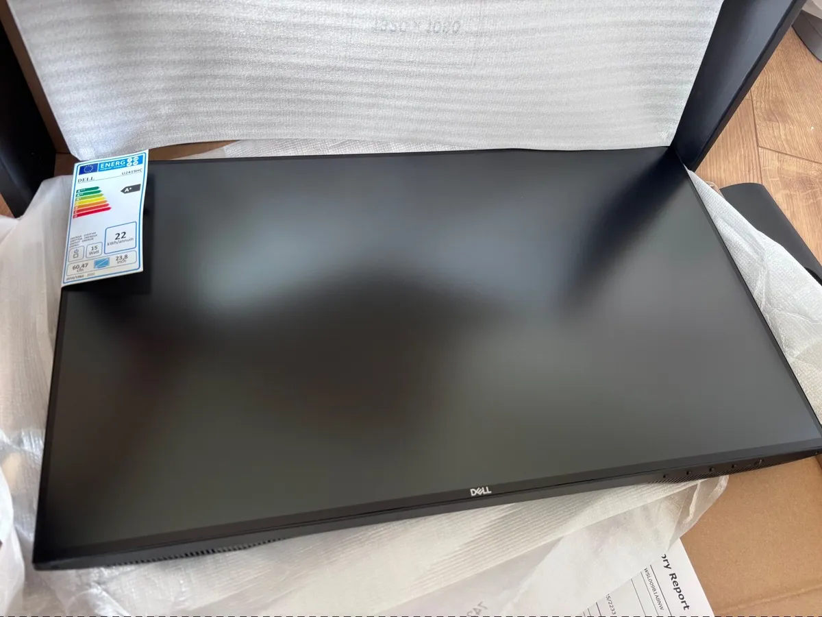 Brand new, never used Dell UltraSharp monitor - Image 2
