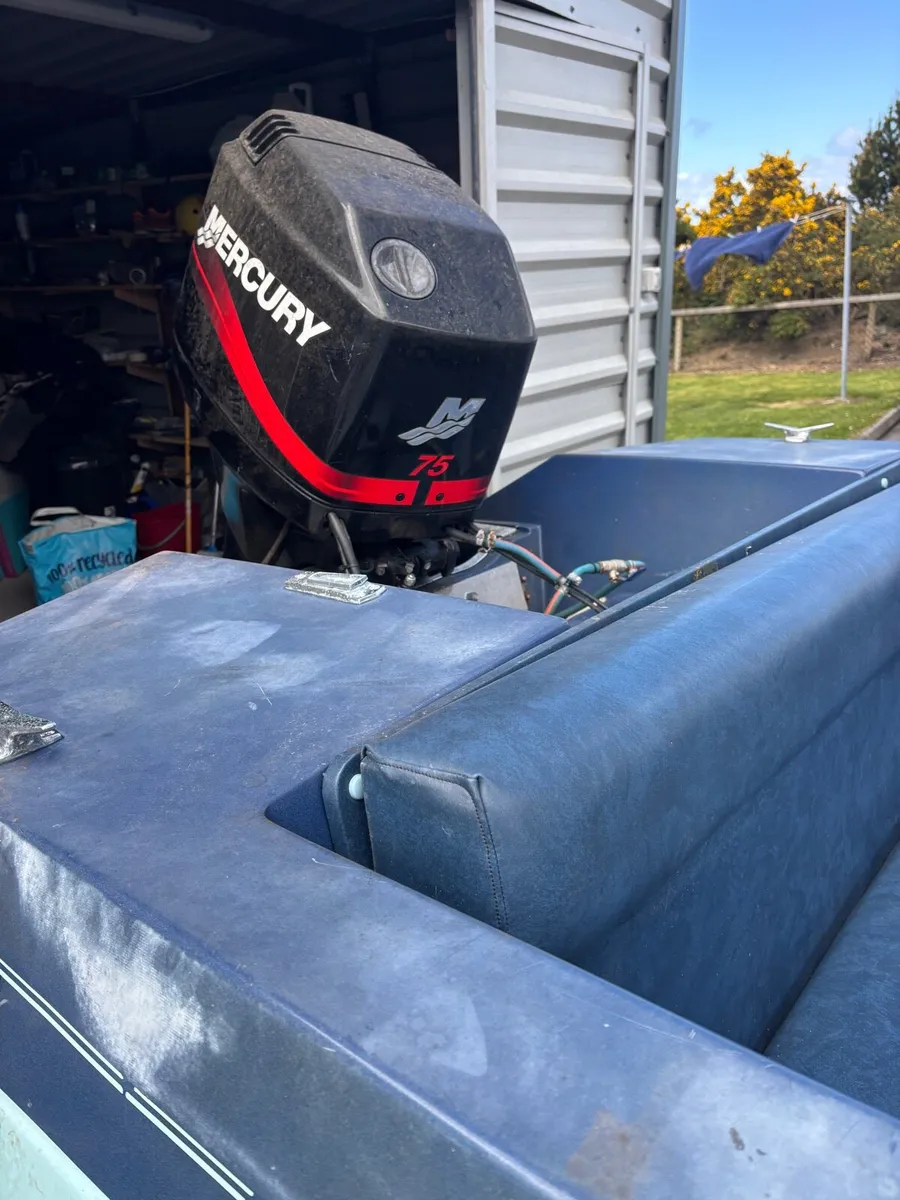 Glastron Speed Boat for sale - Image 3
