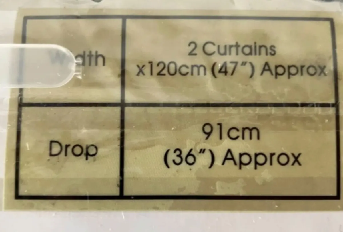 Curtains - Image 2