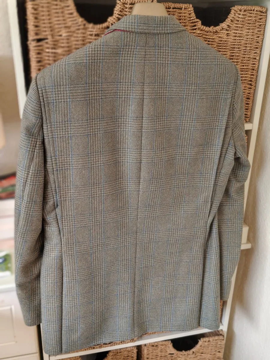Mans Jacket - Image 2