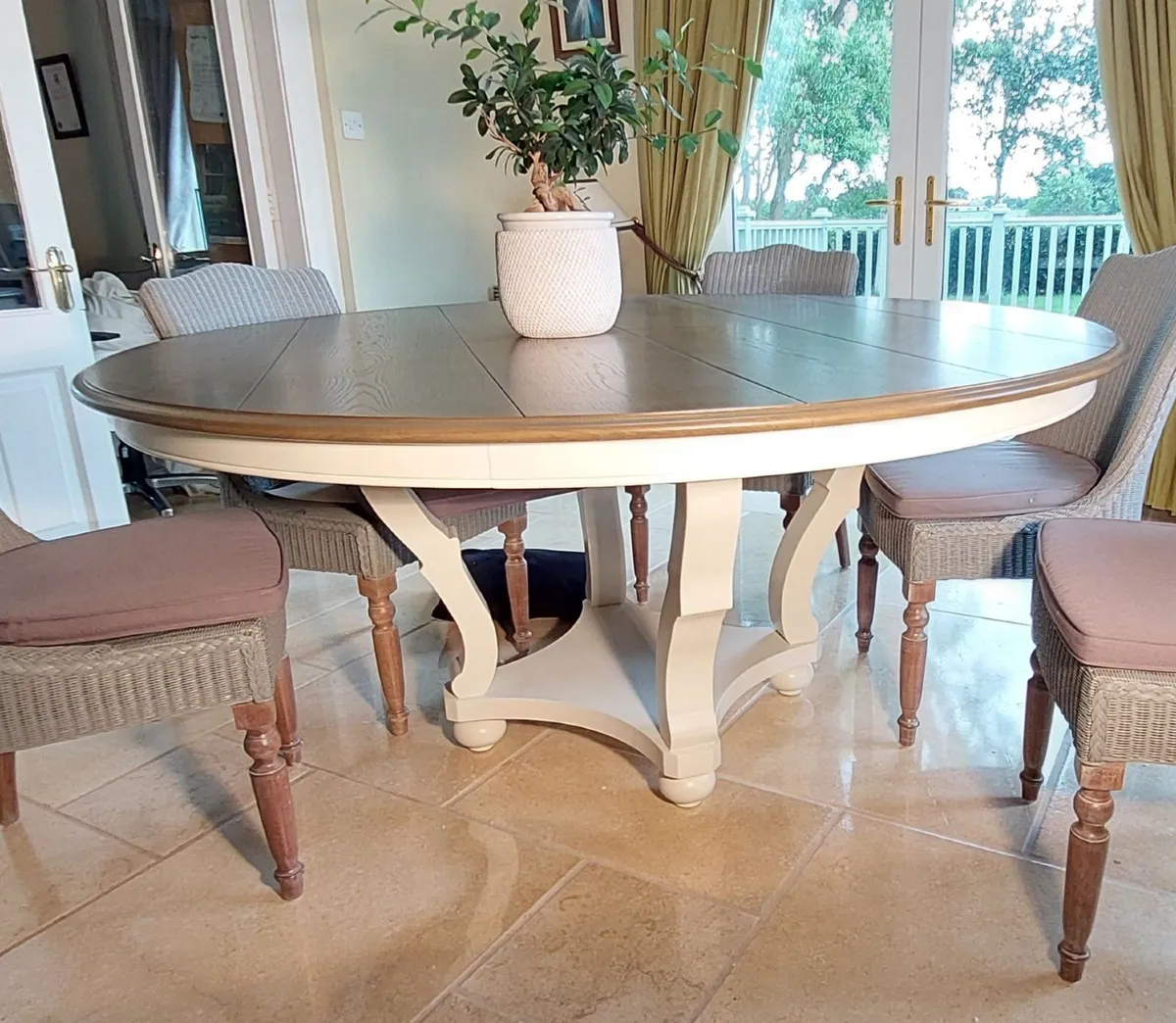 Dinning table and six chairs - Image 1