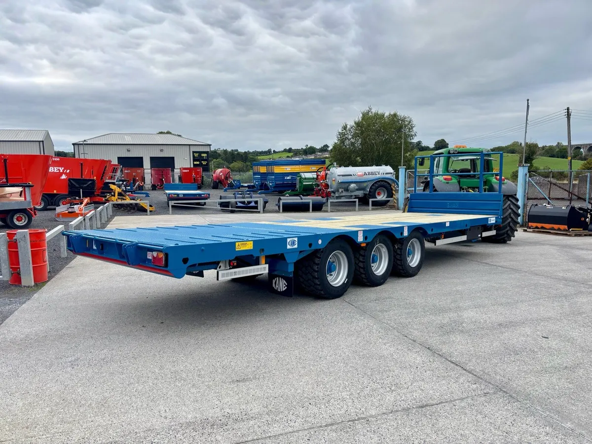 New Kane Hydraulic beavertail low loaders - Image 1