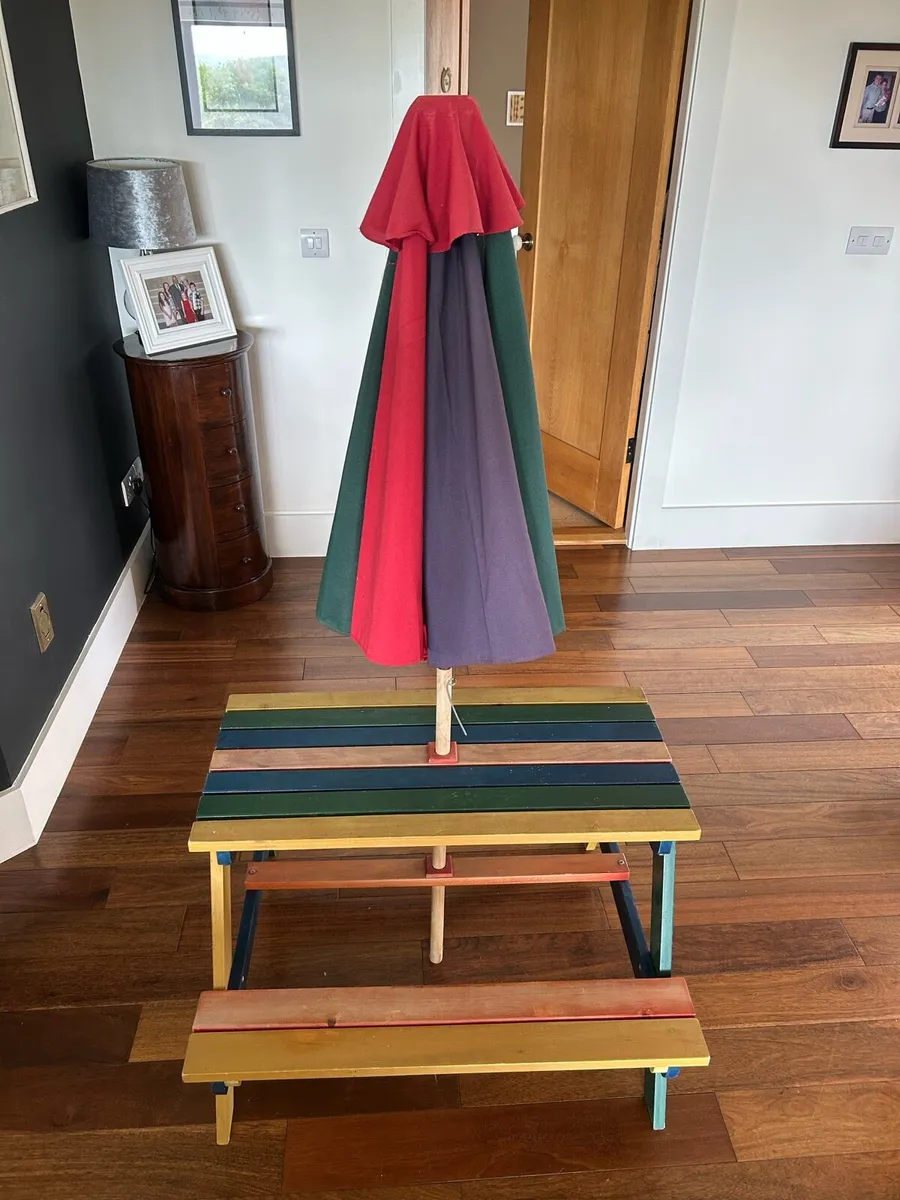 Children’s outdoor picnic bench - Image 1