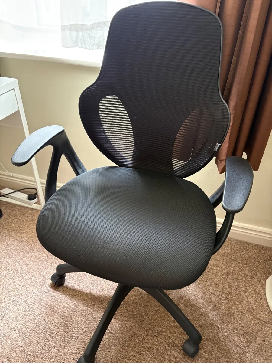 Desk chair - Image 1