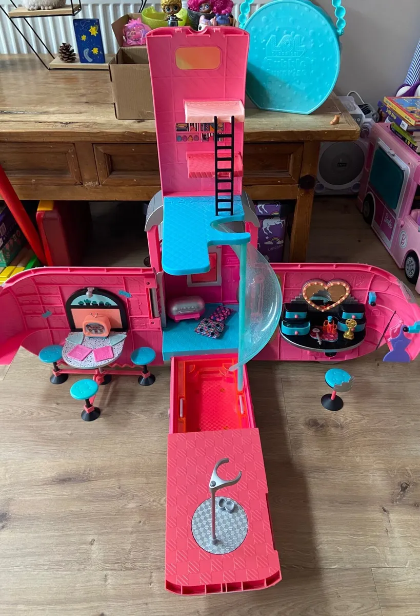 LOL Set - dolls and camper glam van - Image 4