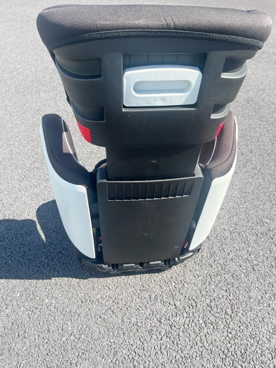 Car Seat/ booster - Image 2