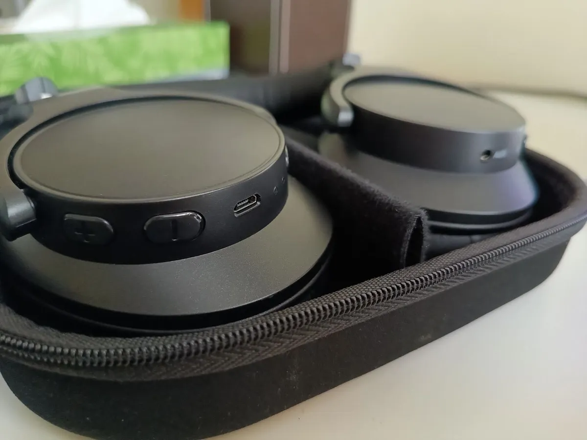 Avanter Headset - Image 4