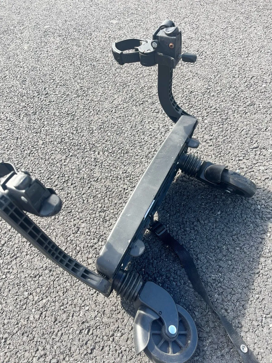 Stroller - Image 2