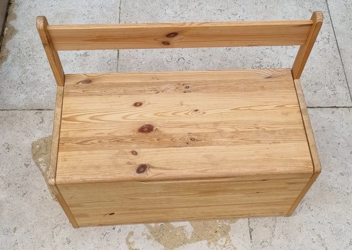 Kids Bench with storage - Image 1