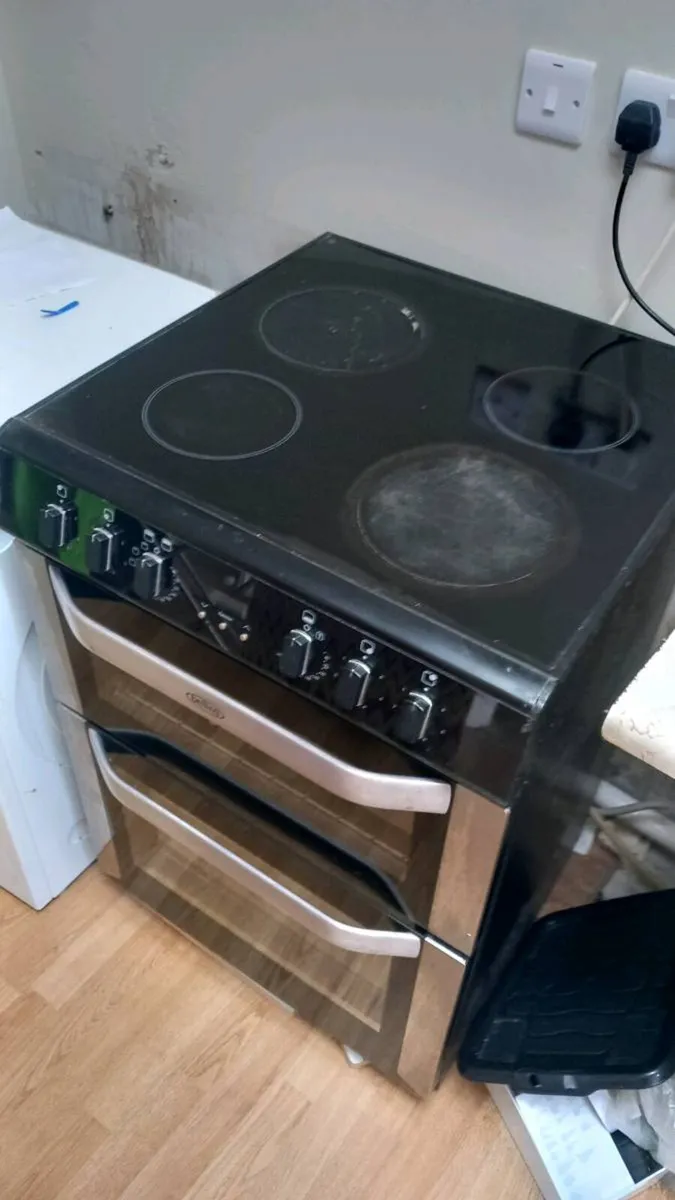 Cooker with double oven 4 rings - Image 2