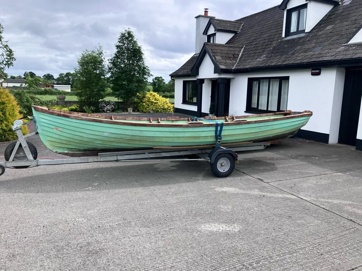 Lake boats - Image 1