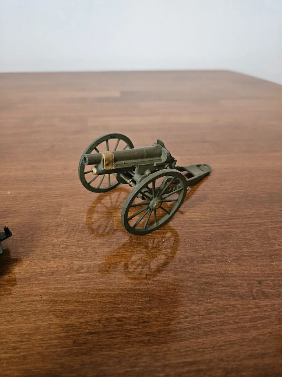 Britain's 1950's British Army WW1 Artillery - Image 1