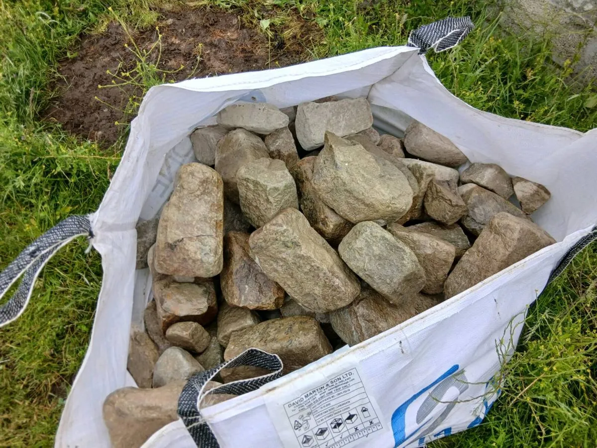 4 bags of Tumbled Tipperary Cream Building Stone - Image 4