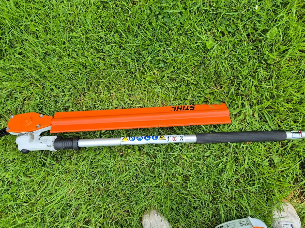 New STIHL KM 56 RC KombiEngine with 2 Attachments - Image 2
